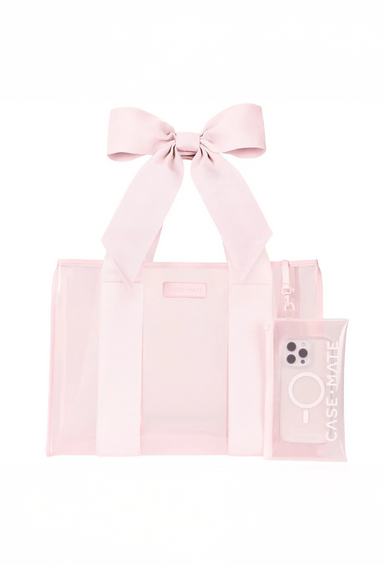 There’s a reason everyone’s obsessed with these Jelly Totes… Spacious yet lightweight, this Jelly Tote is perfect for everything from errands and work days to beach trips and travel. Fold it flat to pack as an extra bag, or use it as your carry-on with plenty of space for your laptop, makeup bag, shoes, water bottle, and more. The easy-to-clean material handles coffee spills effortlessly, and the luxurious extra-wide straps keep things comfortable, no matter how much you overpack. 