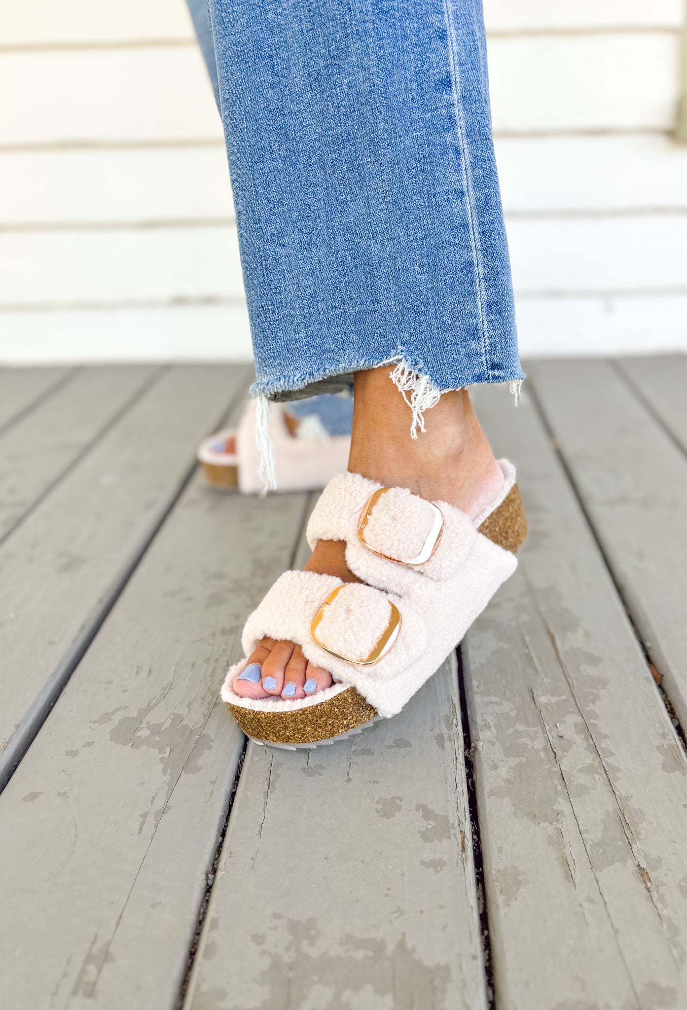 Qianna Shearling Lined Sandals - Groovy's