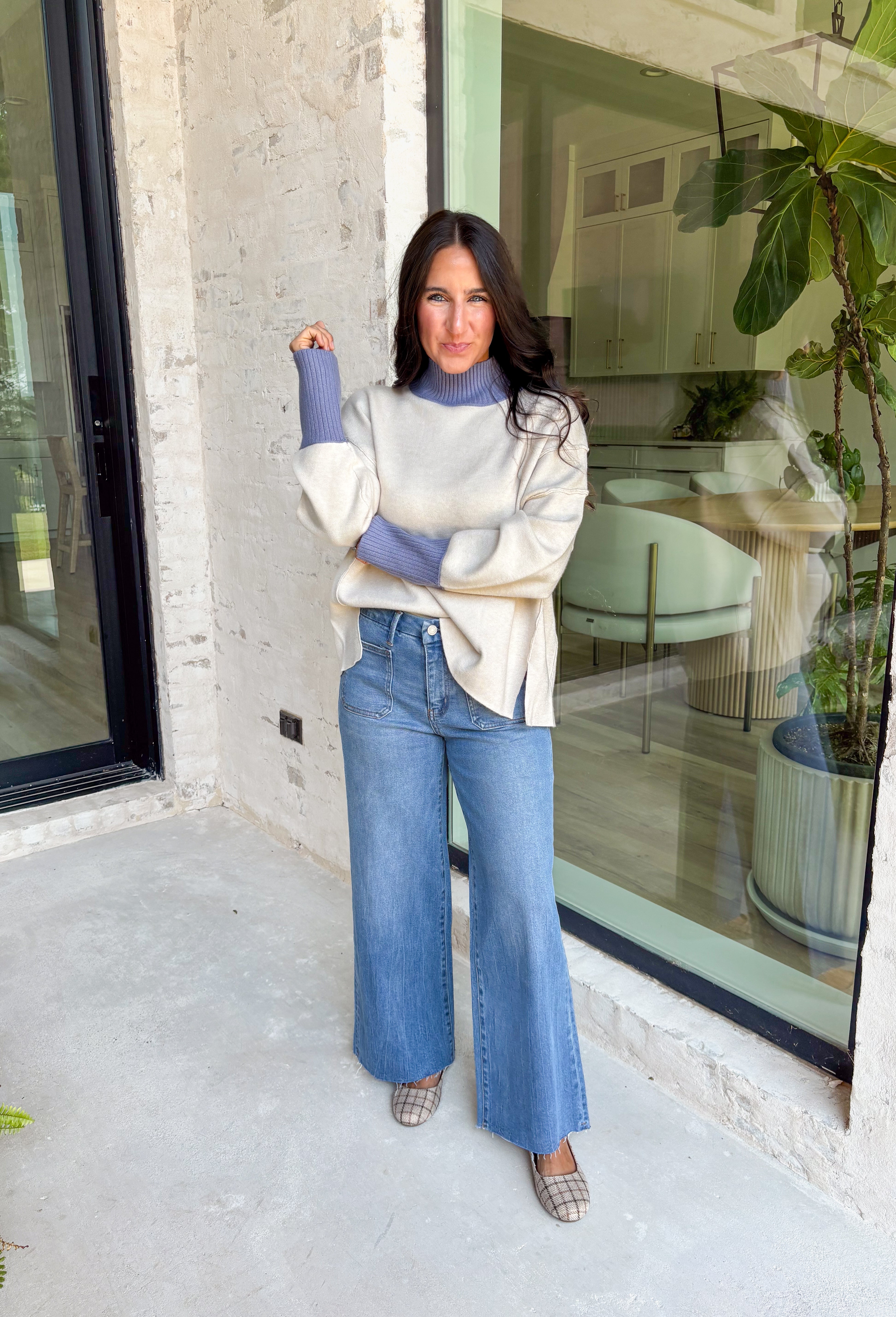 Your new go-to denim for effortless style—these medium wash wide leg jeans are designed with comfort and versatility in mind. Crafted with a soft tencel blend and a hint of stretch, they move with you while keeping their shape. The cropped 26" inseam makes them perfect for showing off boots, sneakers, or heels, giving them endless styling potential for the season.