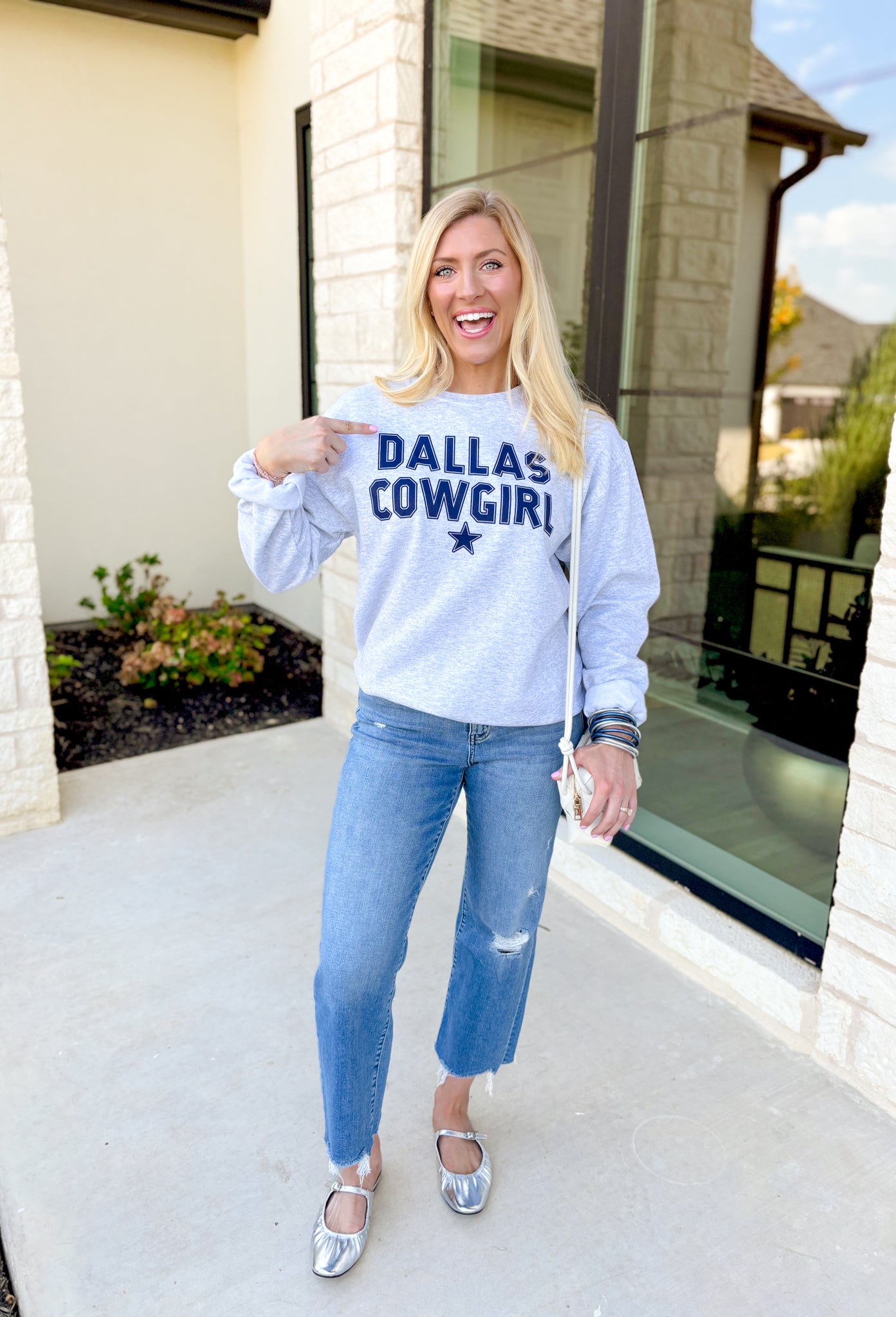 Dallas Cowgirl Sweatshirt - Groovy's