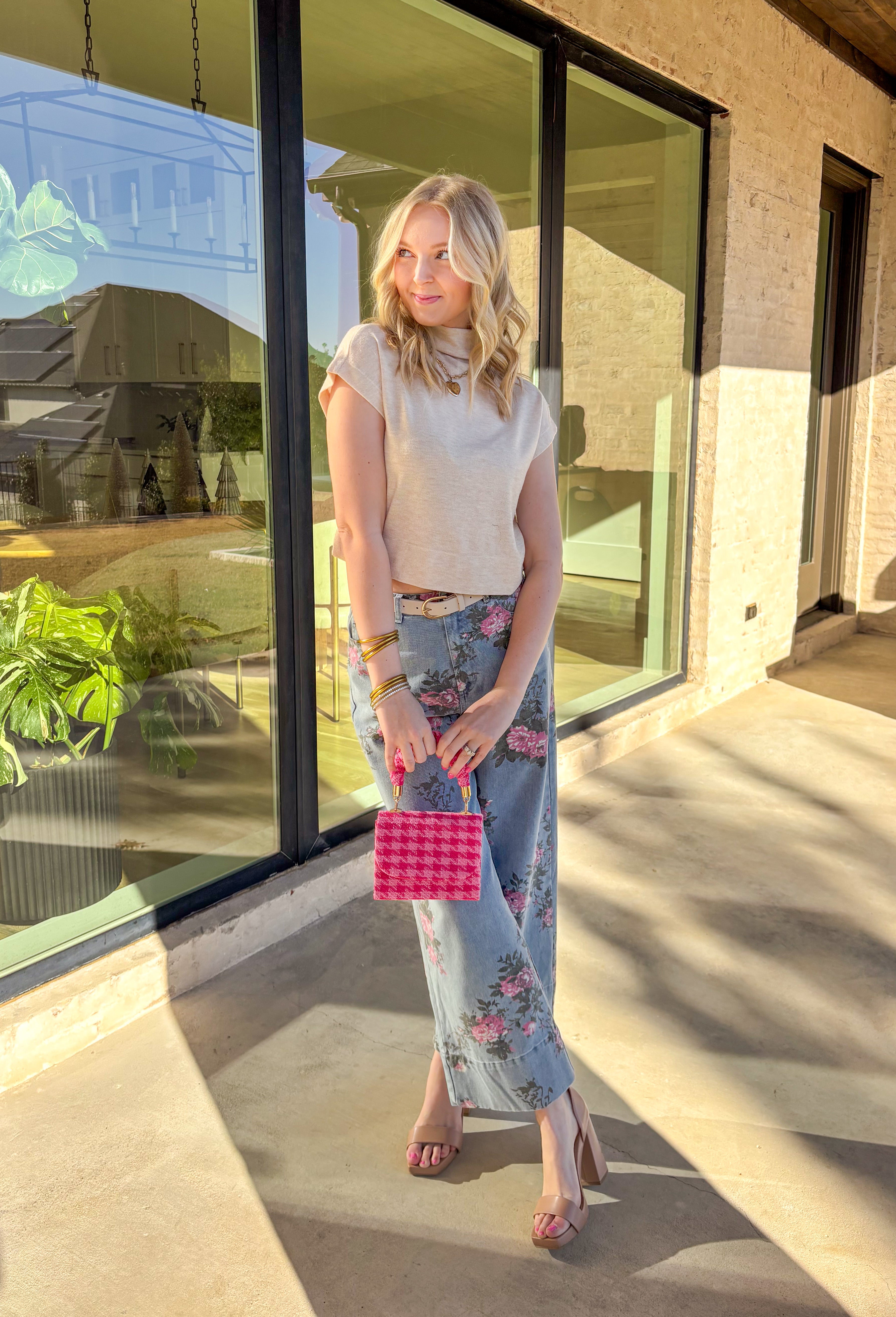 Layer up in style with this oatmeal mock neck knit pullover—it’s the perfect piece for crisp autumn days. With a soft, stretchy feel and a flattering mock neckline, it’s made for layering under shackets, jackets, or worn solo with your favorite jeans. It’s a wardrobe essential that feels just as good as it looks.