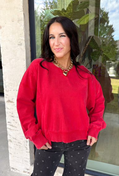 Nothing beats a perfectly broken-in sweatshirt, and this vintage-inspired pullover from Double Zero is one you'll reach for on repeat. Designed in a relaxed red wash, this lightweight sweatshirt has that lived-in look and feel you love from the very first wear. Ribbed trim at the neckline, cuffs, and hem adds a timeless finish, while the relaxed fit makes it perfect for layering or wearing on its own. 