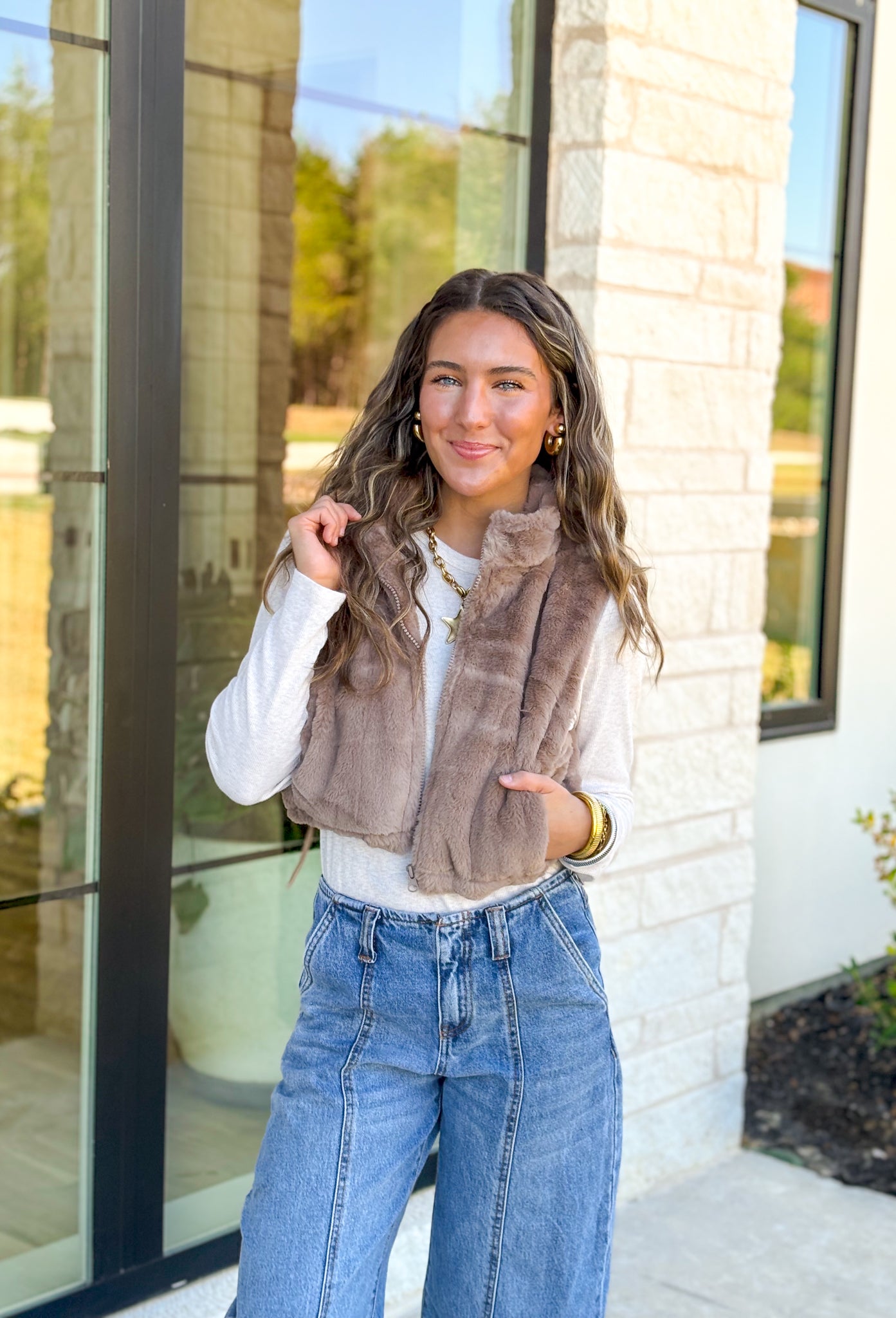 Sutton Faux Fur Vest in Cocoa