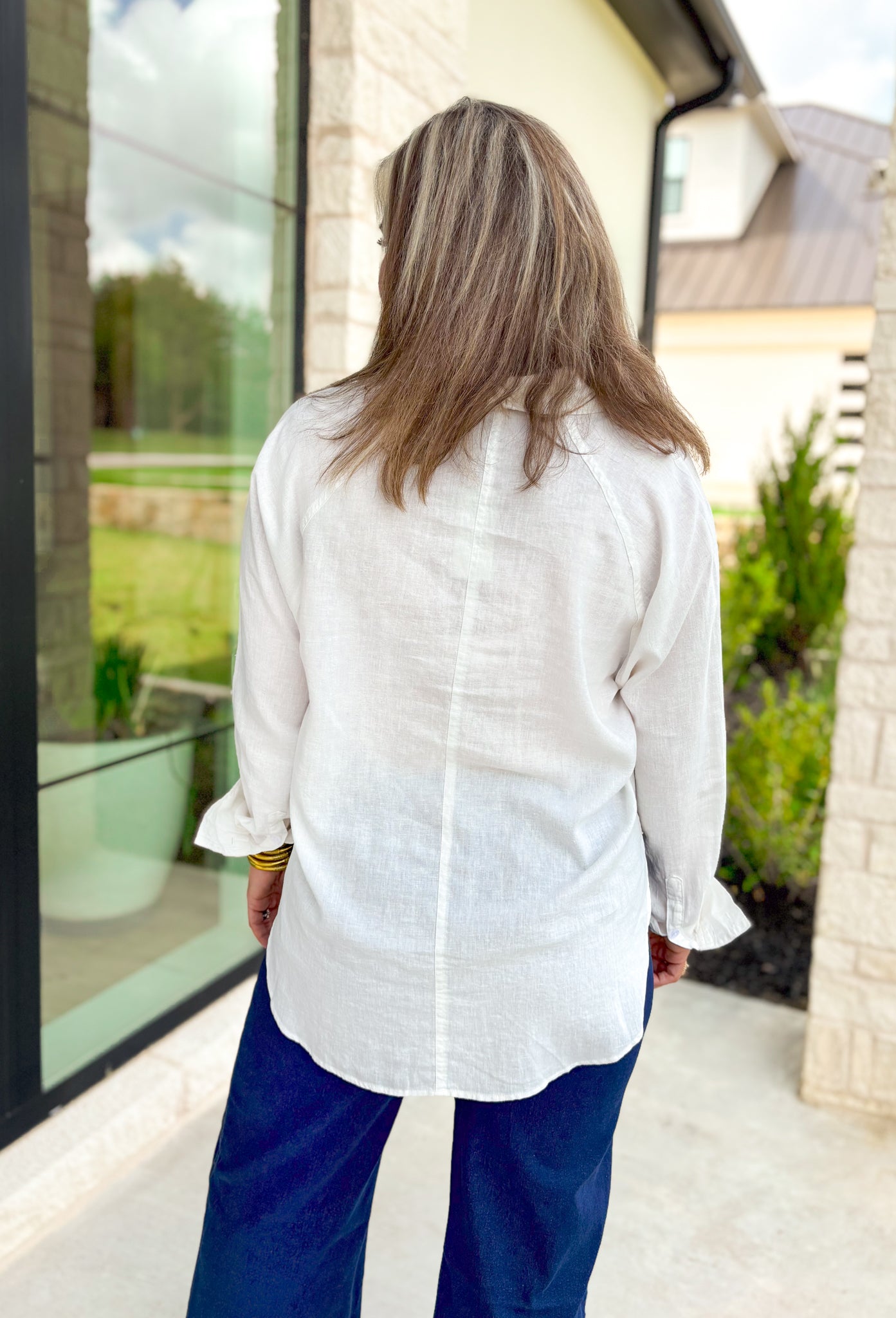 Z SUPPLY Perfect Linen Top in White, linen white button down with one front pocket