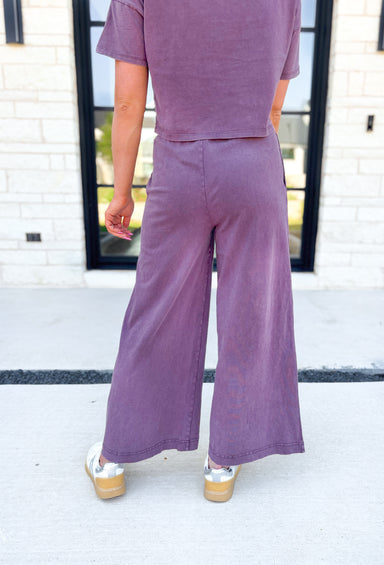 Z SUPPLY Scout Jersey Flare Pant in Cocoa Berry, elastic waist band wide leg pant with pockets in a washed deep purple