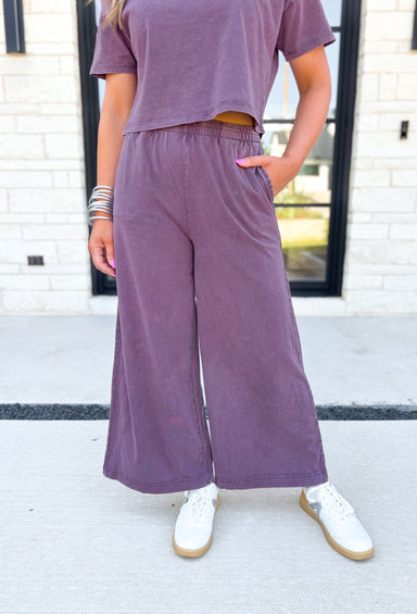 Z SUPPLY Scout Jersey Flare Pant in Cocoa Berry, elastic waist band wide leg pant with pockets in a washed deep purple