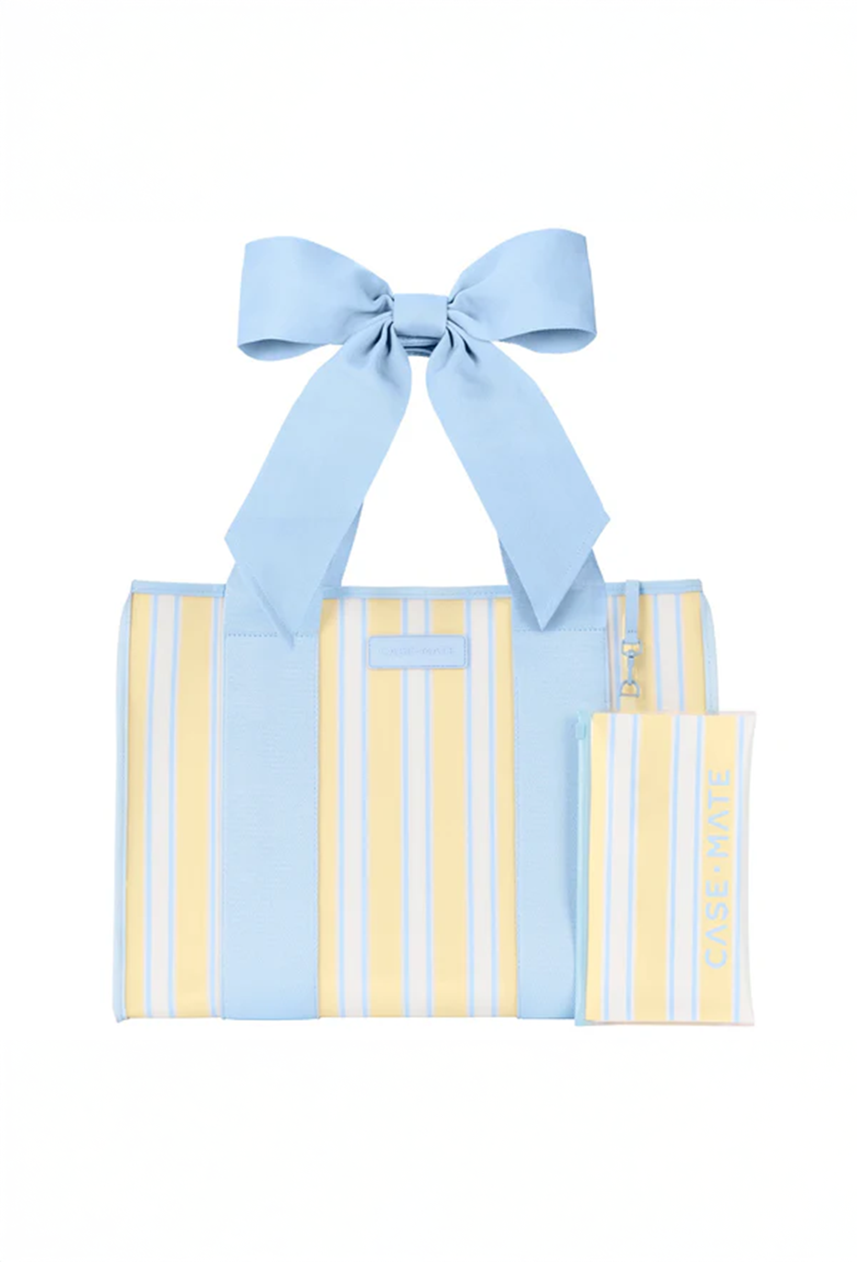 There’s a reason everyone’s obsessed with these Jelly Totes… Spacious yet lightweight, this Jelly Tote is perfect for everything from errands and work days to beach trips and travel. Fold it flat to pack as an extra bag, or use it as your carry-on with plenty of space for your laptop, makeup bag, shoes, water bottle, and more. The easy-to-clean material handles coffee spills effortlessly, and the luxurious extra-wide straps keep things comfortable, no matter how much you overpack.